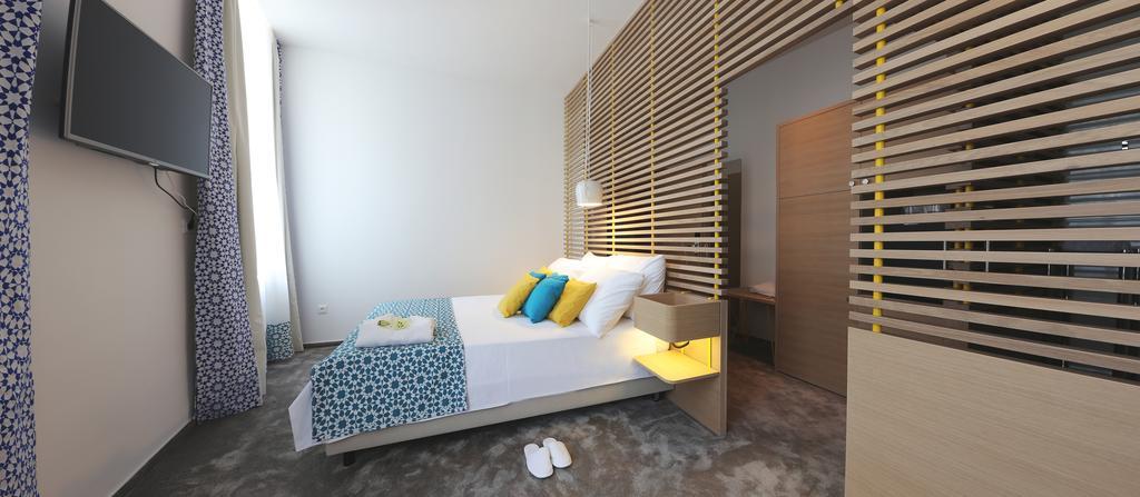 Bed & Atmosphere Rooms Split Værelse billede